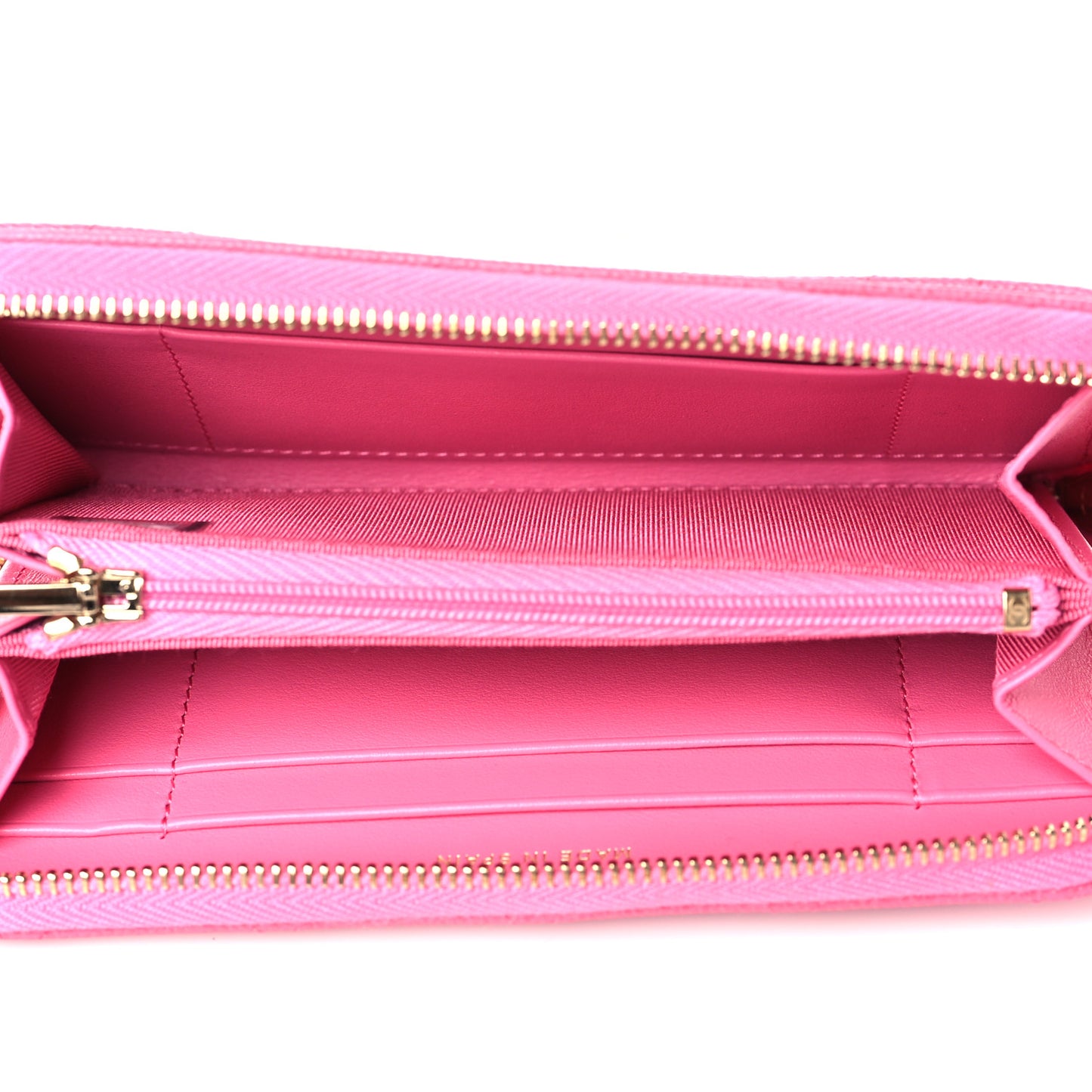 Caviar Quilted Medium Zip Around Wallet Pink