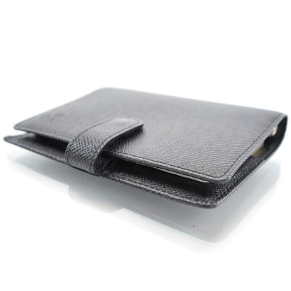 Louis Vuitton Taiga Small Ring Agenda 3 of 10