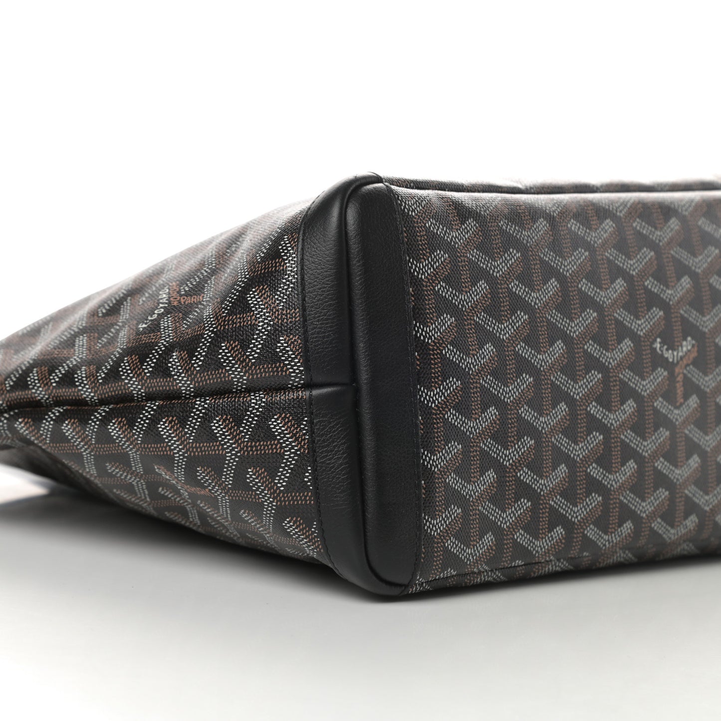 Goyardine Artois PM Black