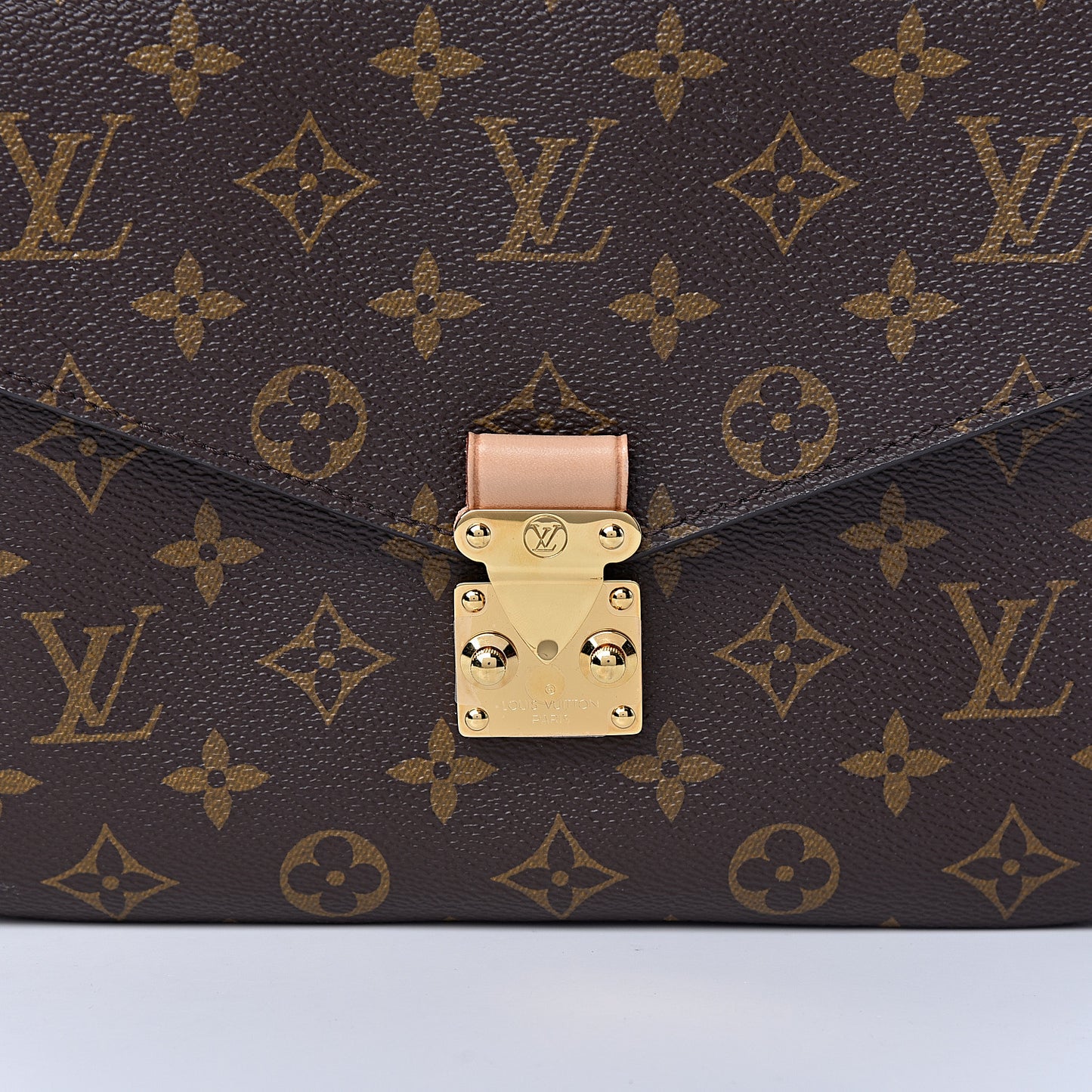 Monogram Pochette Metis