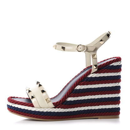 Valentino Garavani Patent Calfskin Rockstud Torchon Espadrille 25/115mm Wedge Sandals 39 Light Ivory 1 of 10