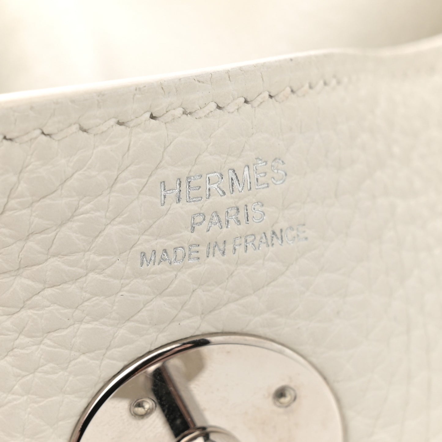 Taurillon Clemence Lindy 26 White