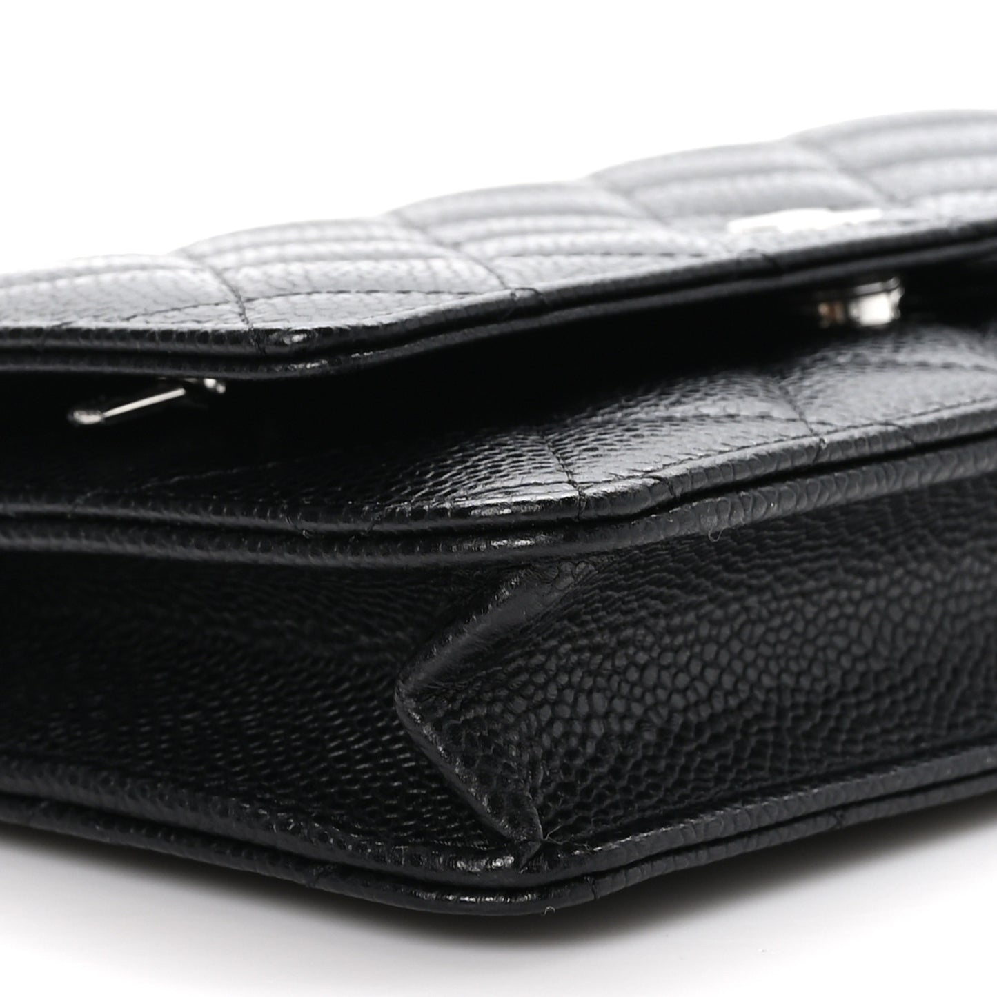 Caviar Quilted Wallet on Chain WOC Black