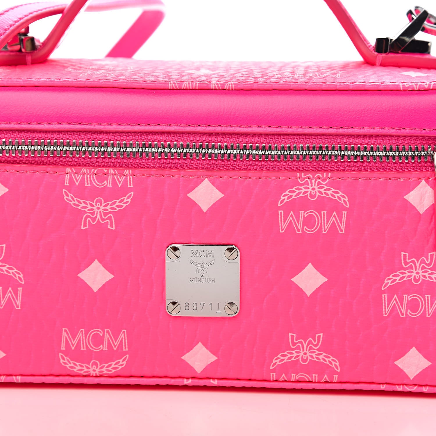 MCM Visetos Vanity Case Neon Pink 521531 – FASHIONPHILE