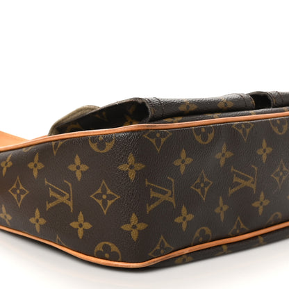 Louis Vuitton Monogram Hudson GM 8 of 9