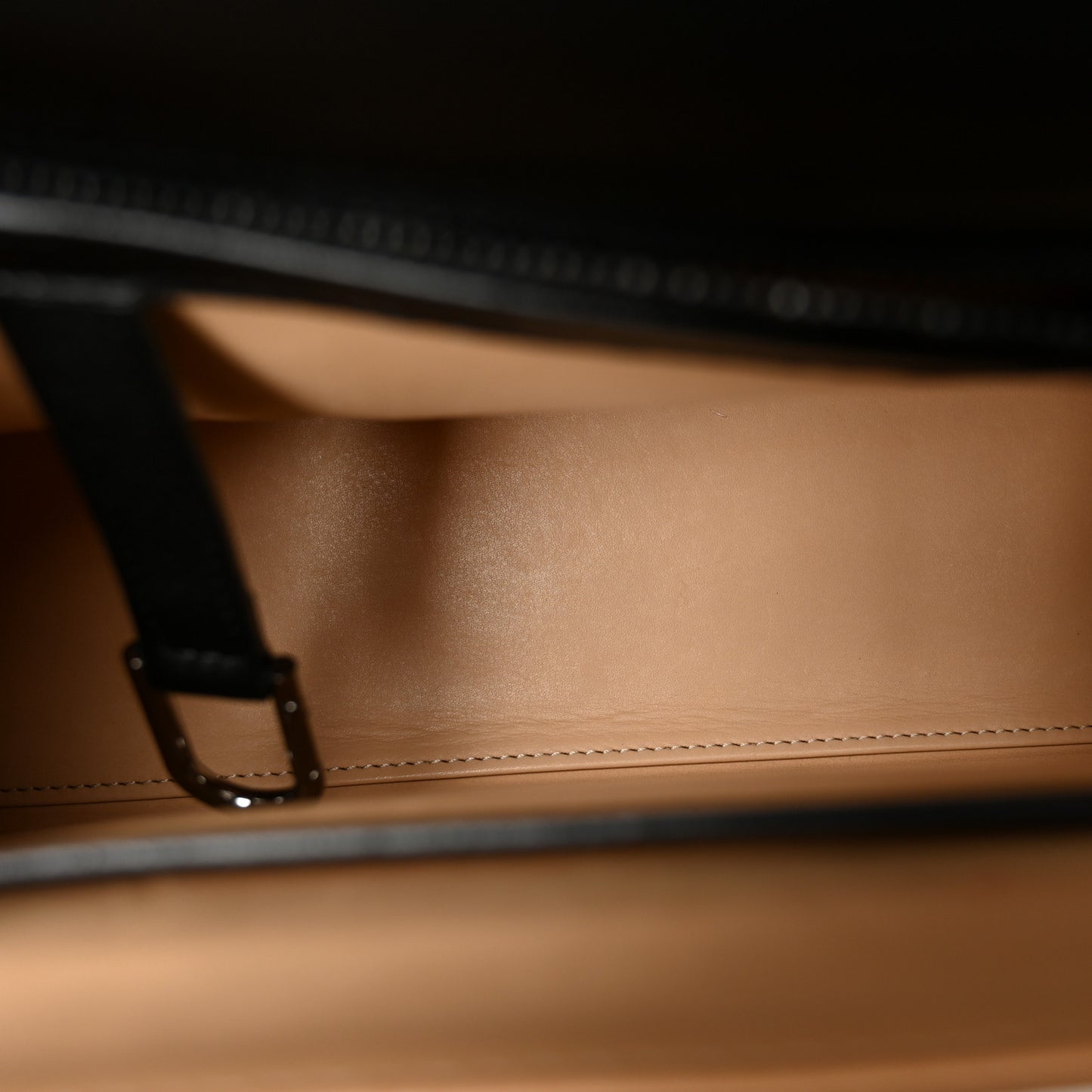 Calfskin MM Tempete Satchel Black
