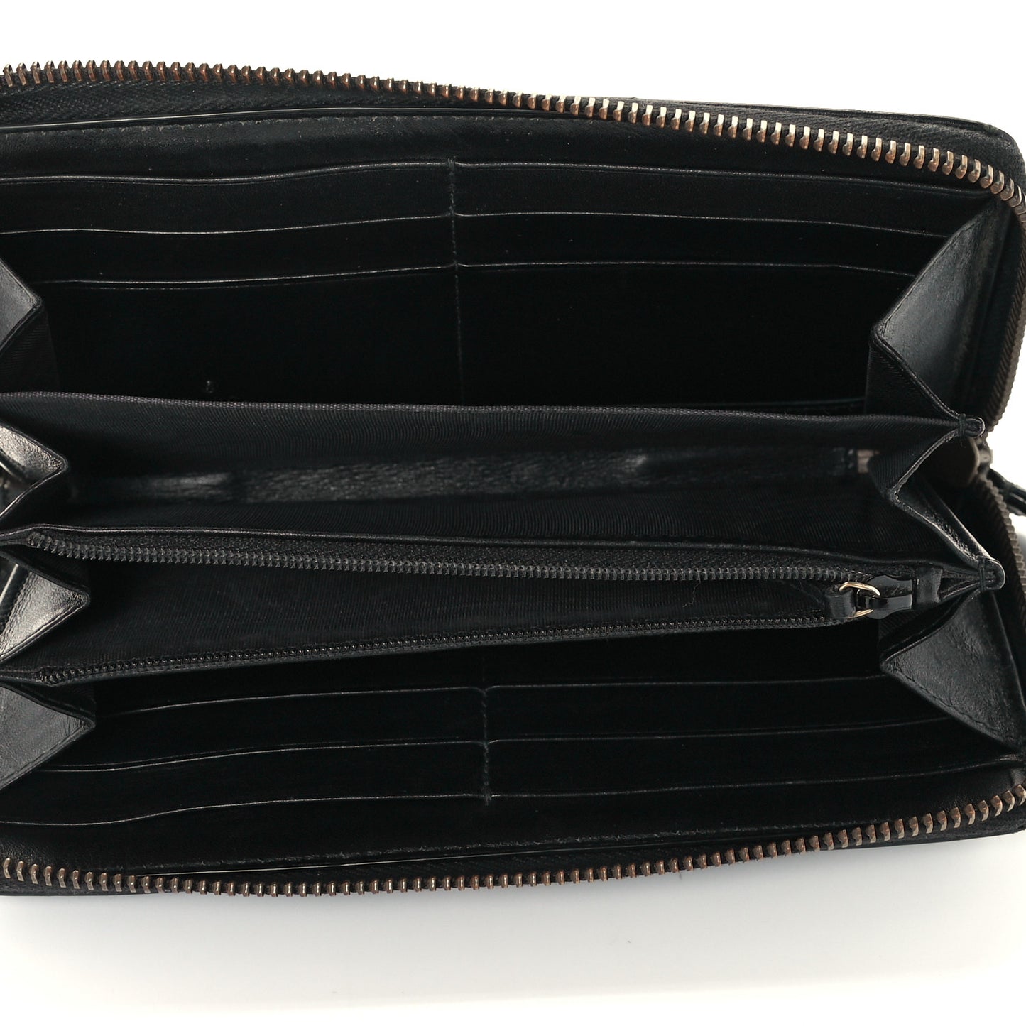 Calfskin Matelasse GG Marmont Zip Around Wallet Black