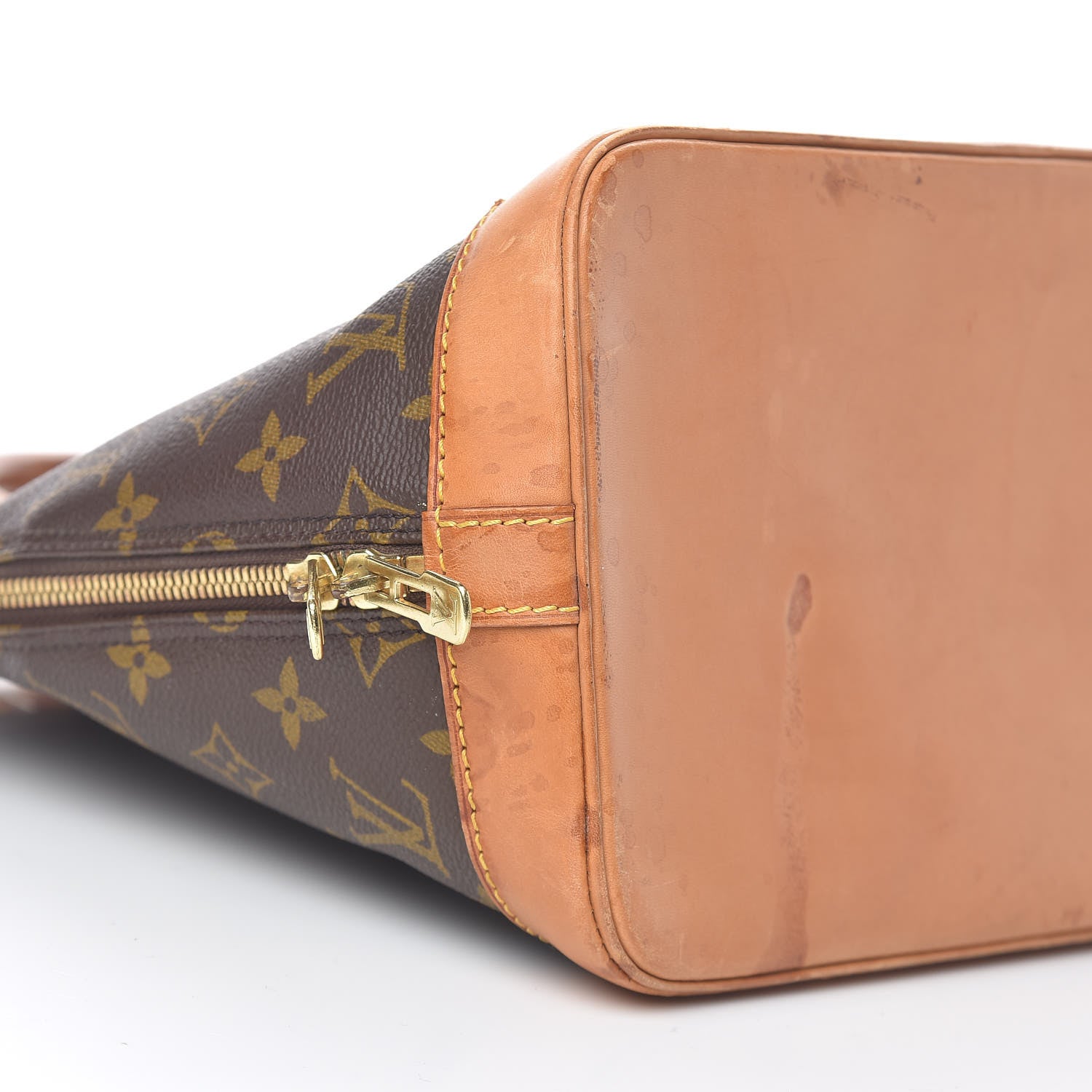 Louis Vuitton Monogram Alma PM 14 of 25