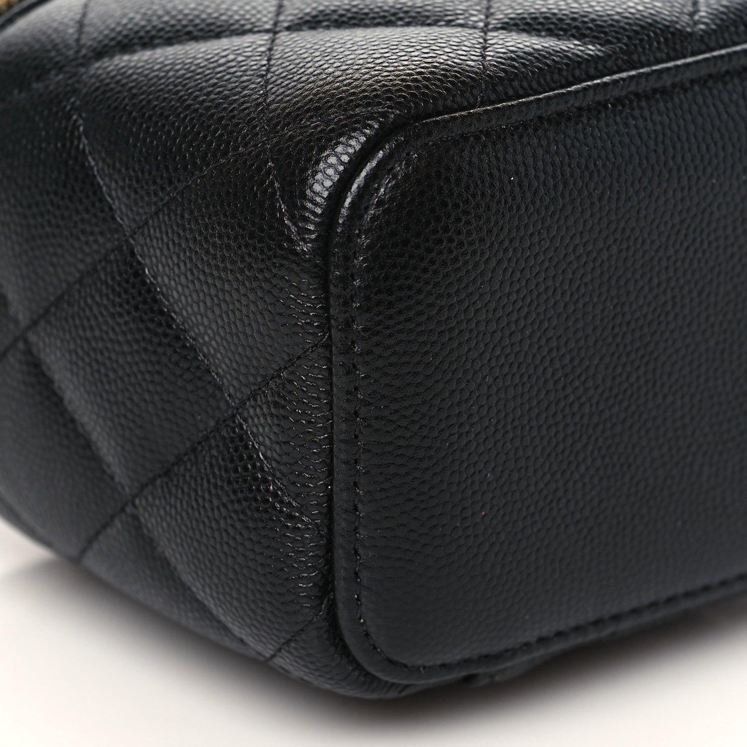 Chanel Caviar Quilted Mini Pearl On Top Vanity Case With Chain Black 8 of 10