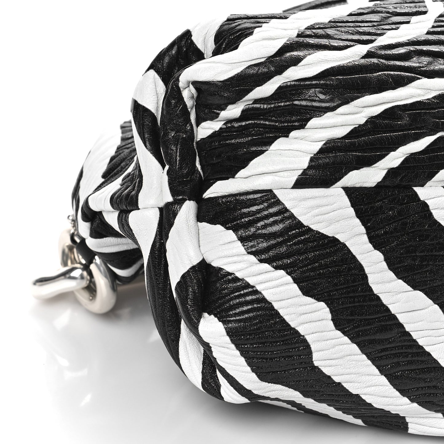 Nappa Zebra Print The Pouch Chain White Black