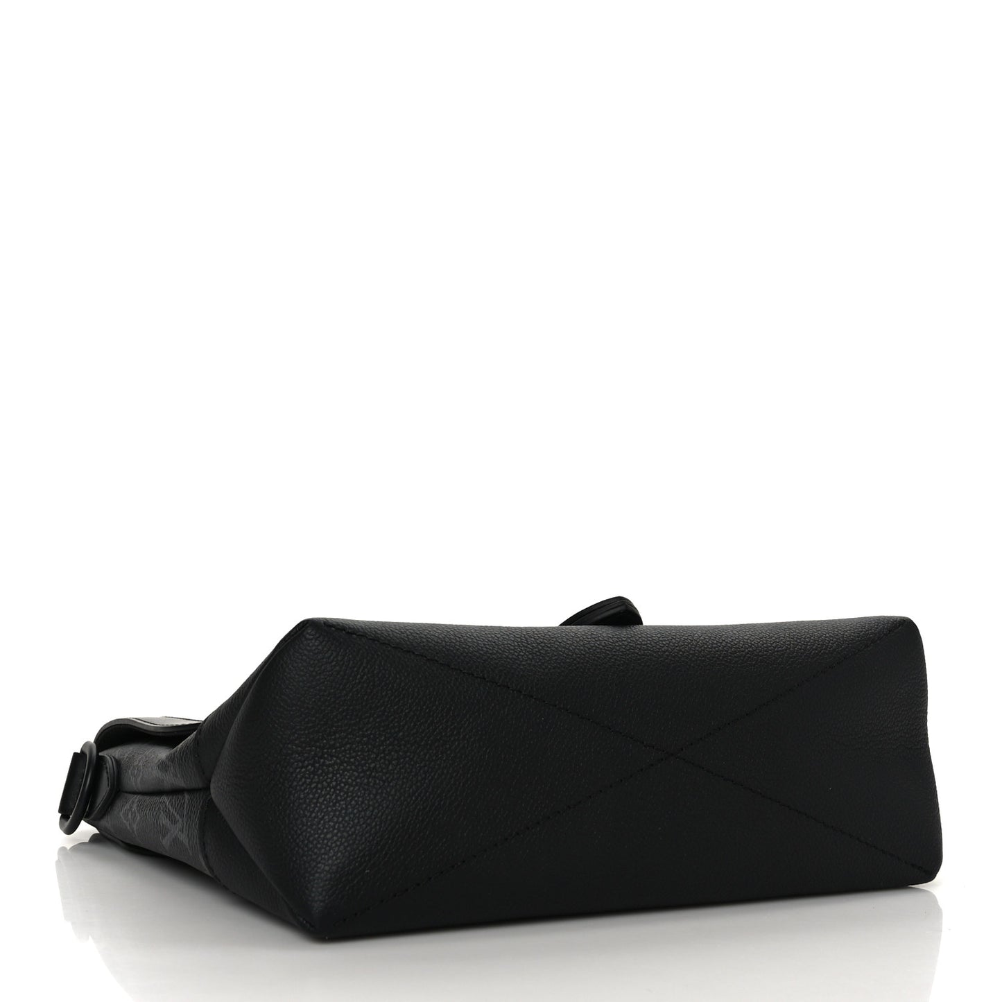 Monogram Eclipse Saumur Messenger NV Black
