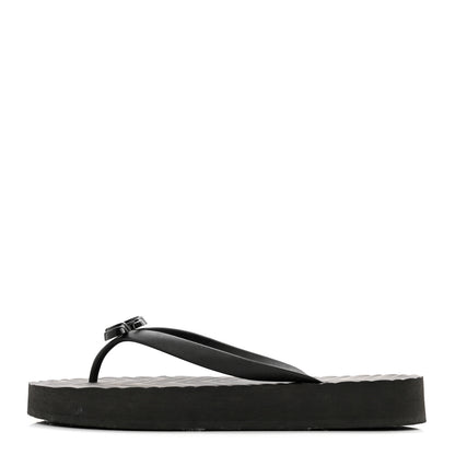 Gucci Rubber Chevron Womens GG Thong Sandals 41 Black 1 of 8