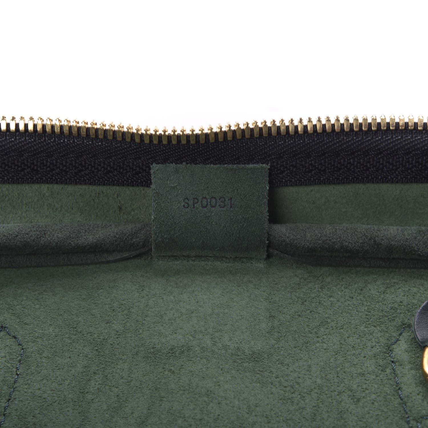Louis Vuitton Taiga Kendall GM Epicea 9 of 14