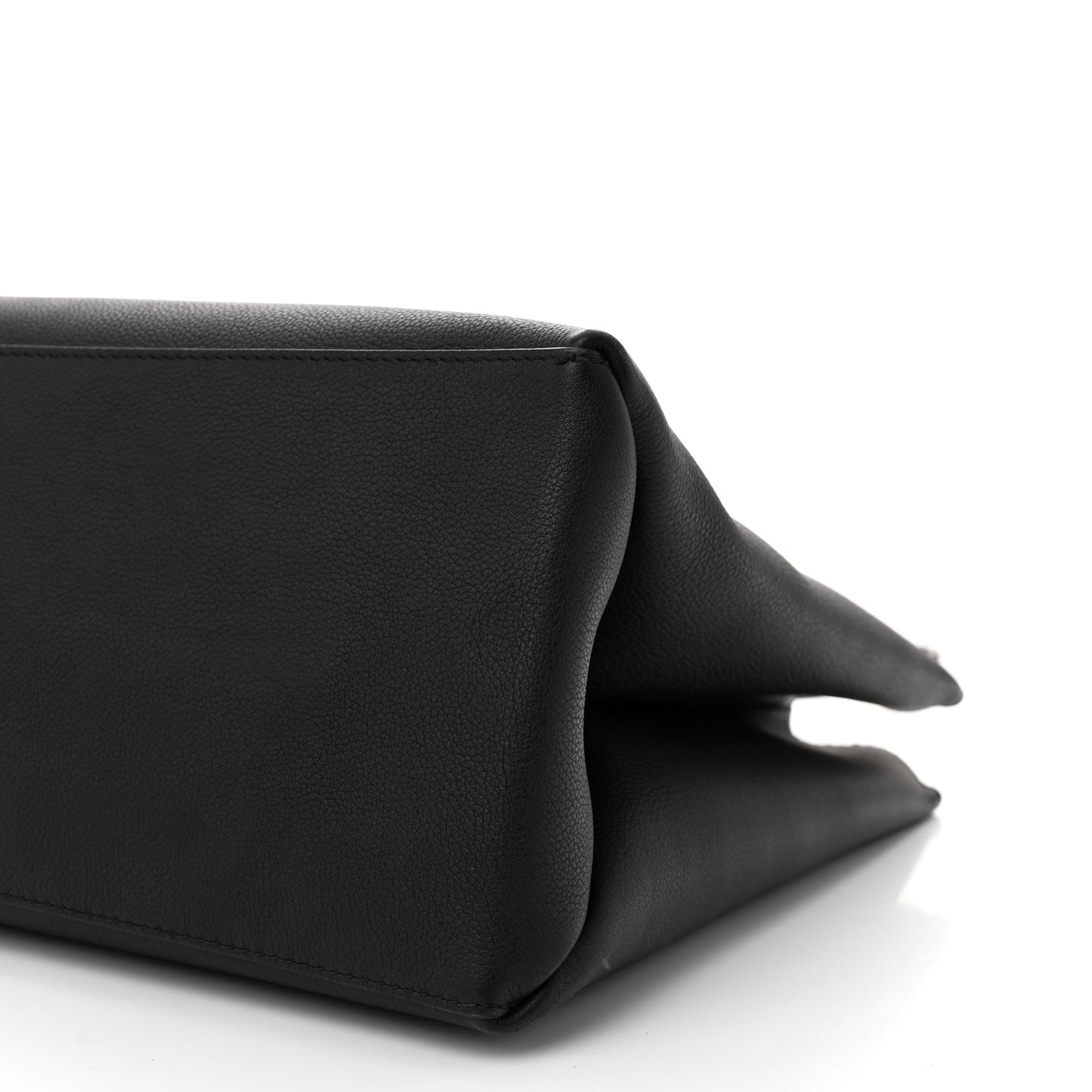 Grained Calfskin Lockme Shopper Black
