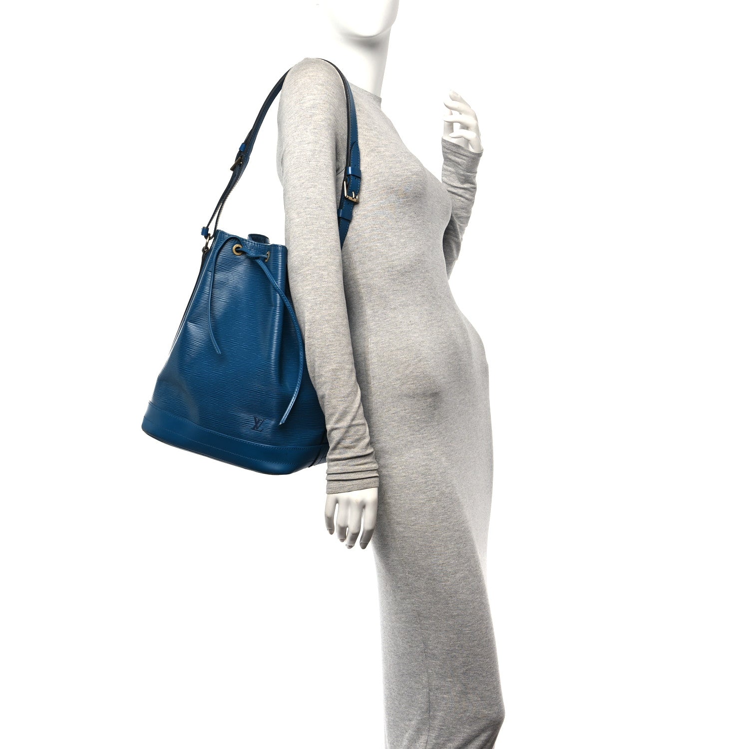 Louis Vuitton Epi Noe Toledo 2 of 12