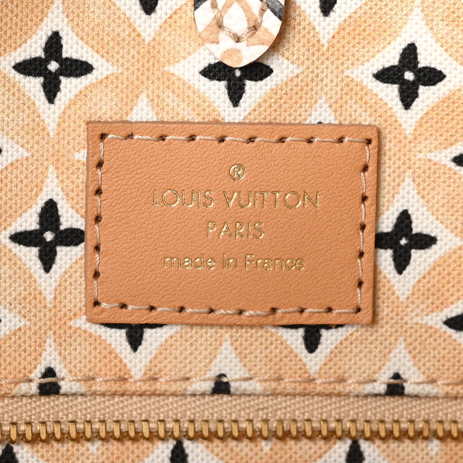 Louis Vuitton Monogram Giant By The Pool 2.0 Onthego MM Beige 6 of 9