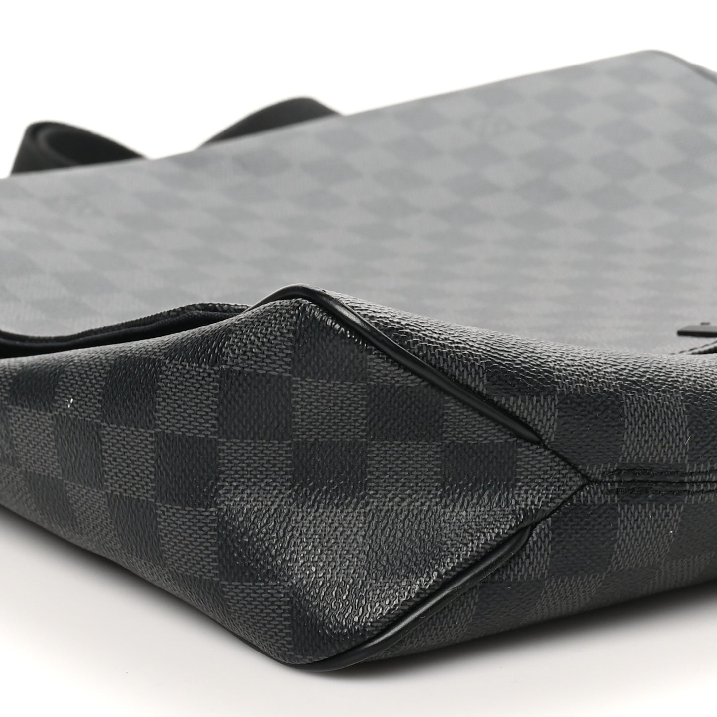 Damier Graphite District MM