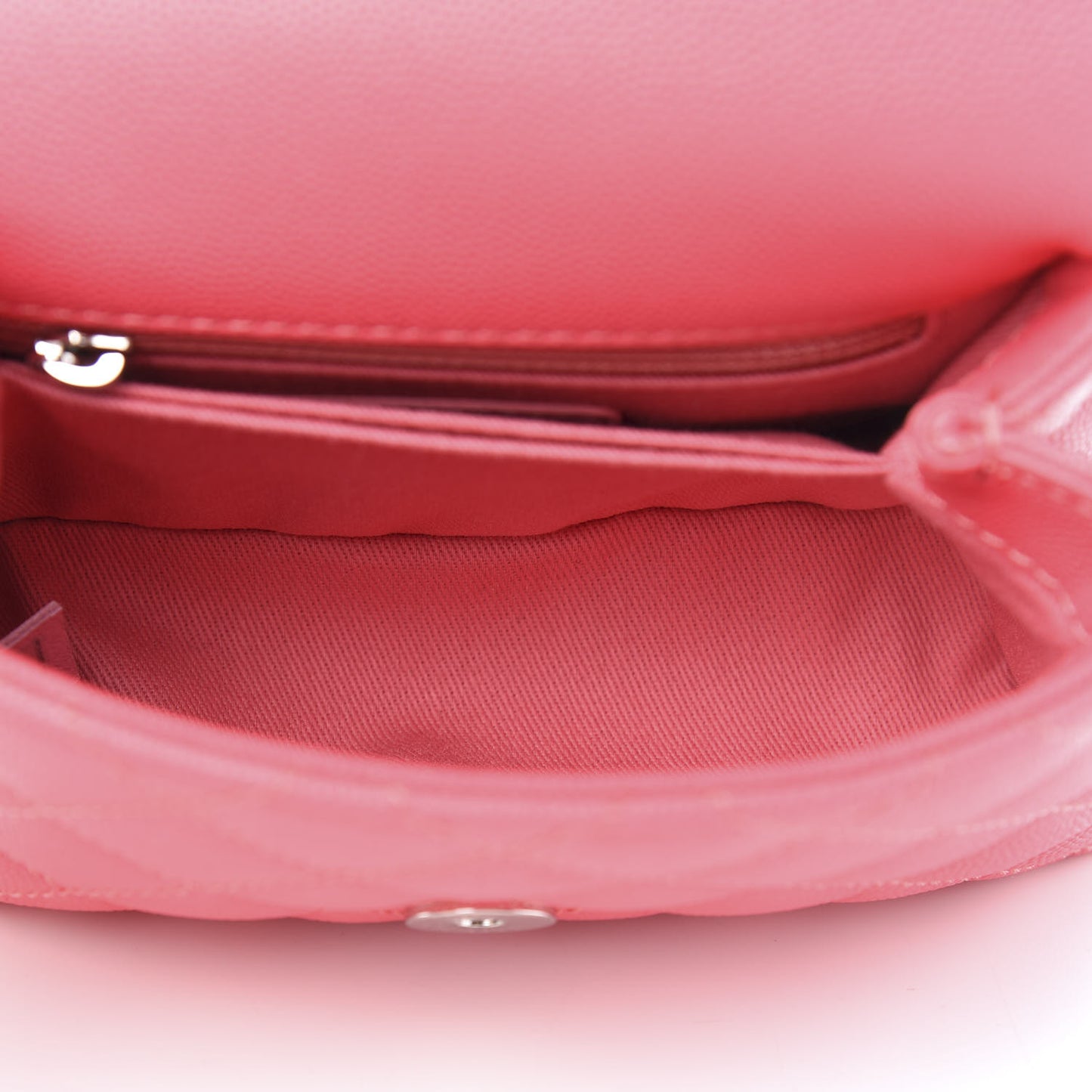 Caviar Quilted Incognito Extra Mini Coco Handle Flap Pink