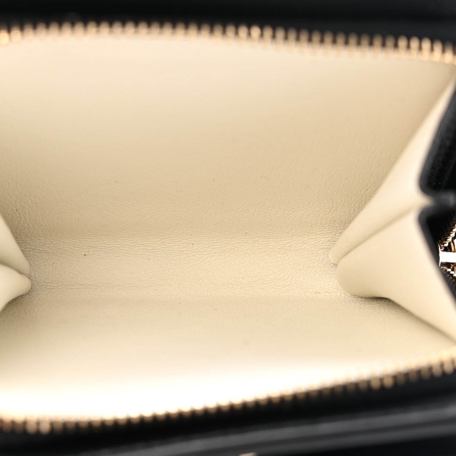 Chloe Shiny Calfskin Sense Compact Wallet Black 8 of 10