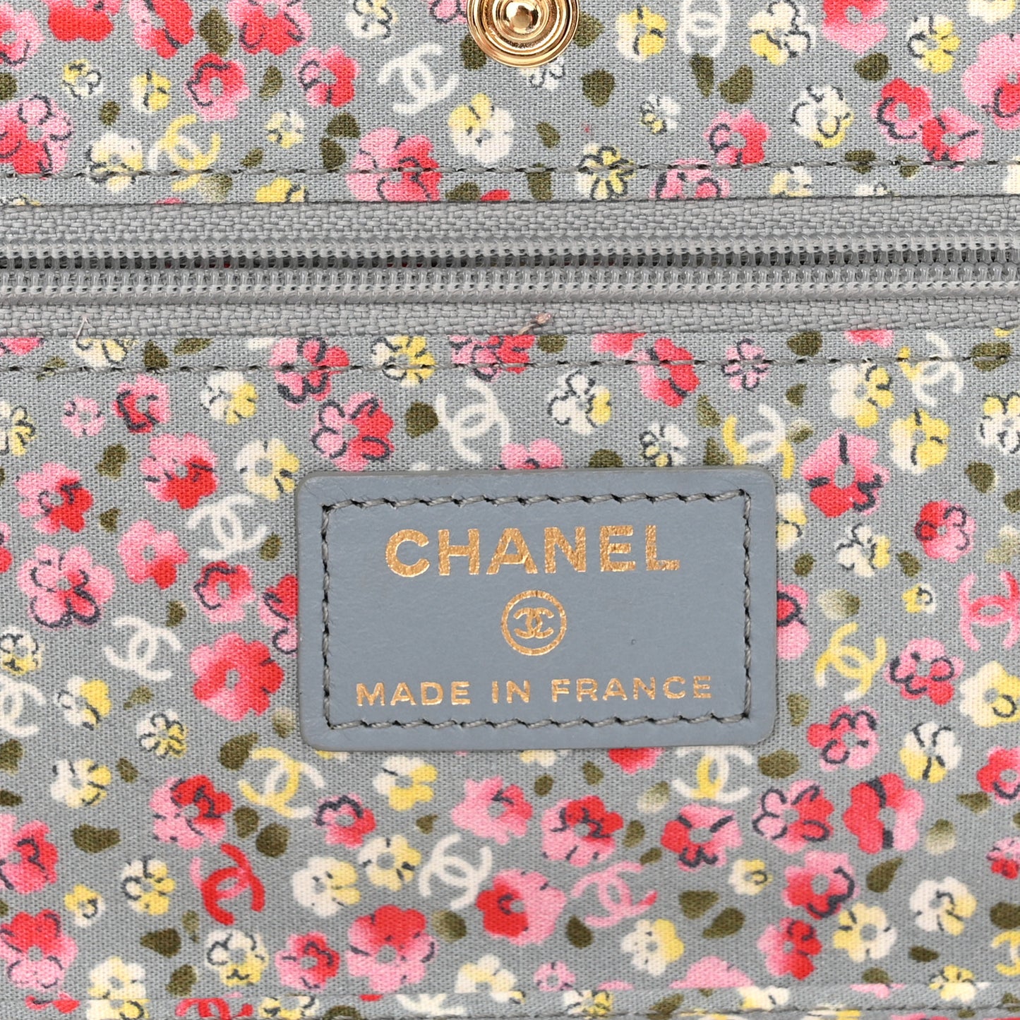 Canvas Quilted Coco Cuba Charms Wallet On Chain WOC Khaki