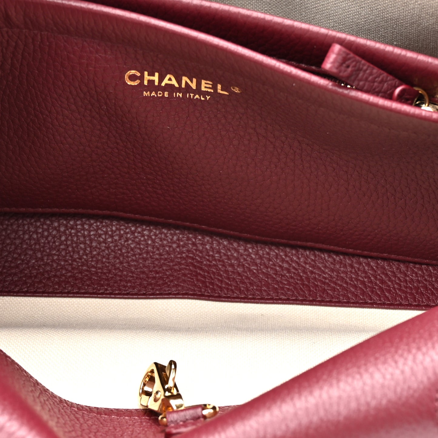 Grained Calfskin Stitched Urban Essentials Small Shopping Bag Burgundy