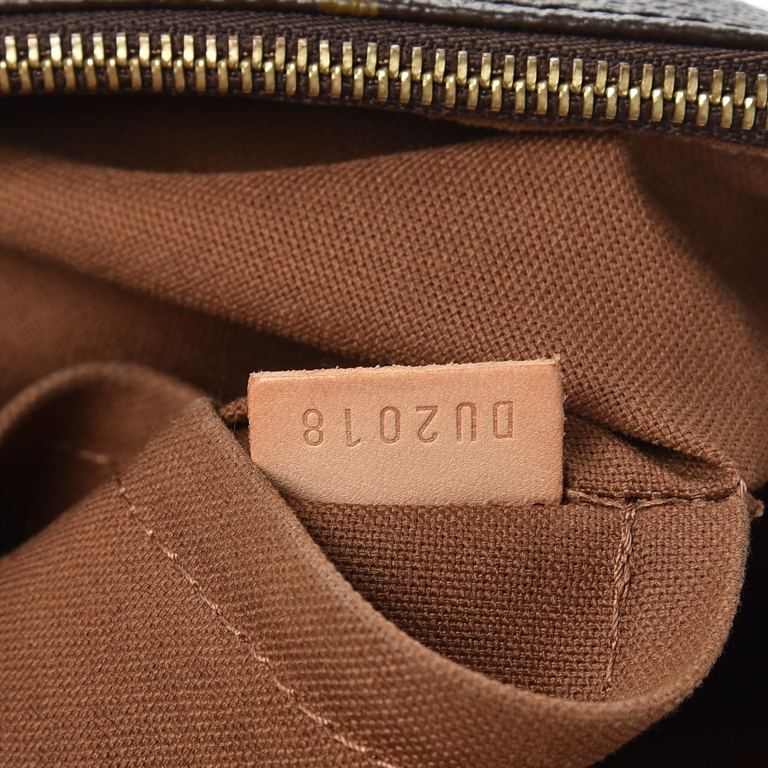 Louis Vuitton Monogram Cabas Beaubourg 7 of 9