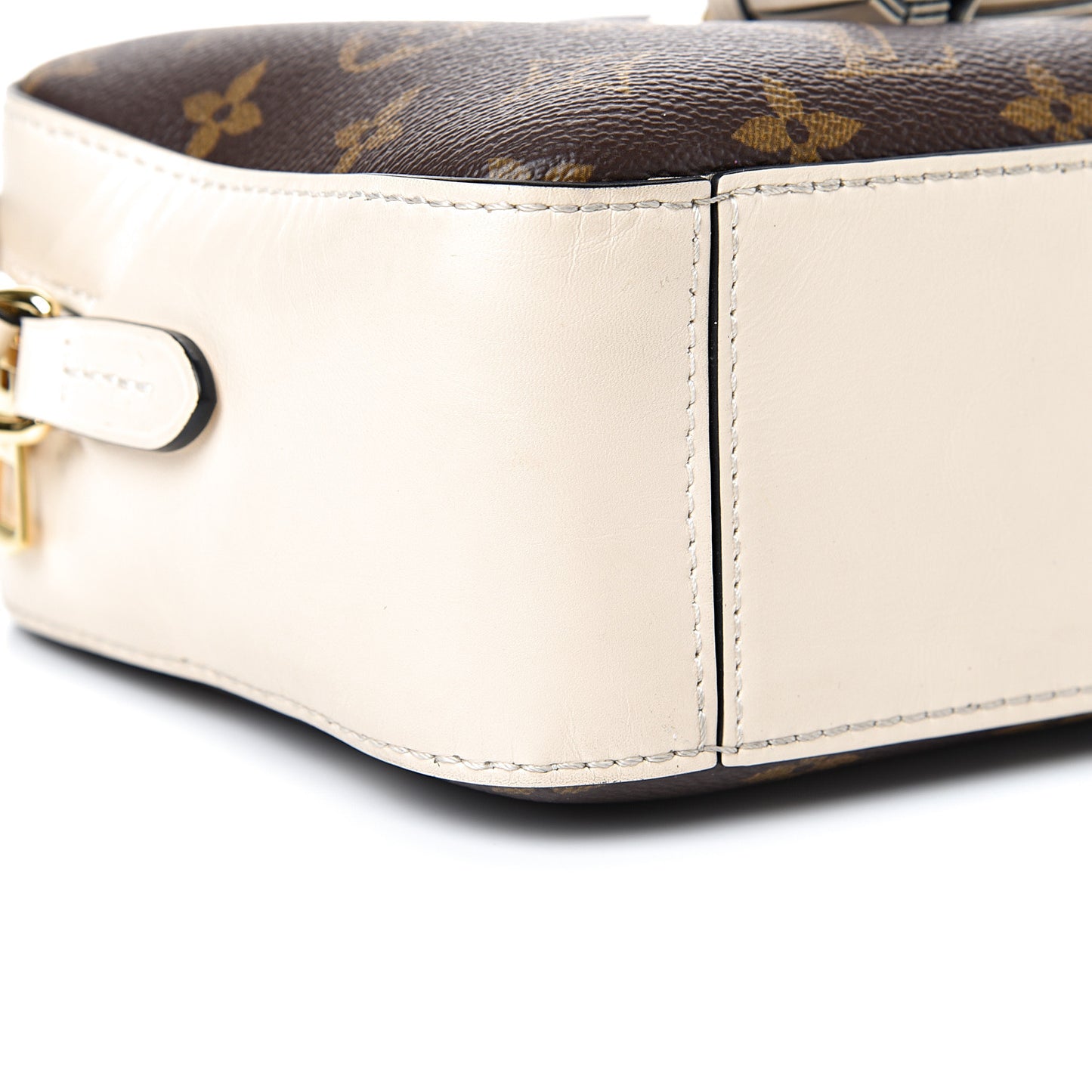 Monogram Saintonge Creme
