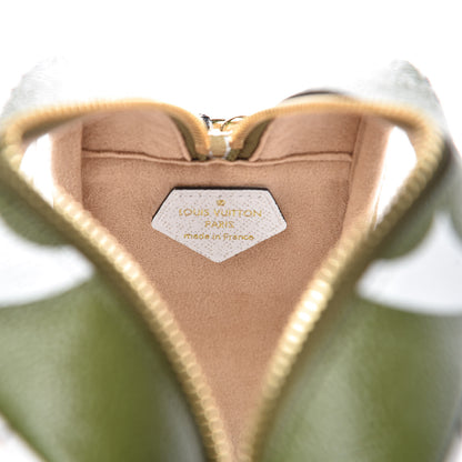 Louis Vuitton Monogram Giant Beach Pouch Kaki 6 of 7