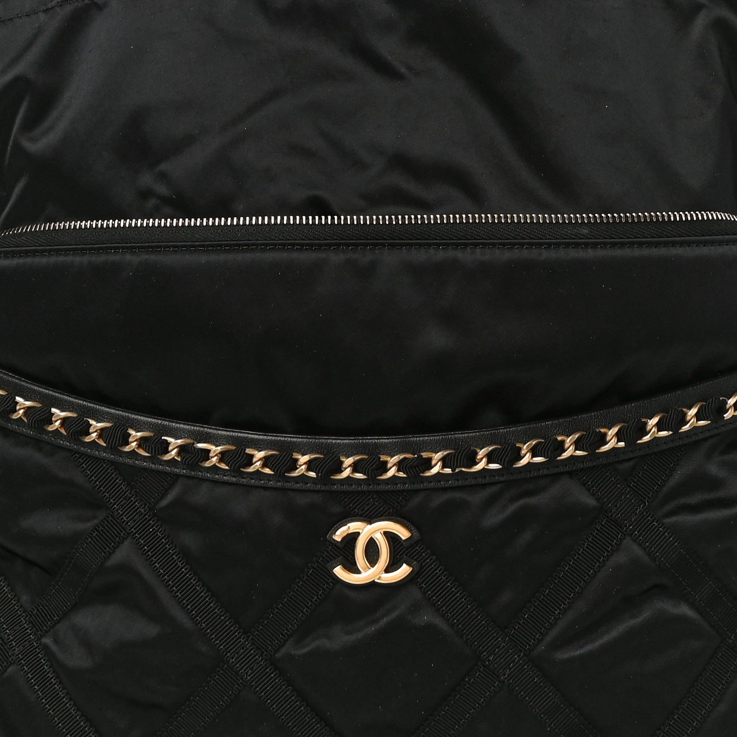 Nylon Grosgrain Large Lifestyle Pouch With Foldable Tote Black