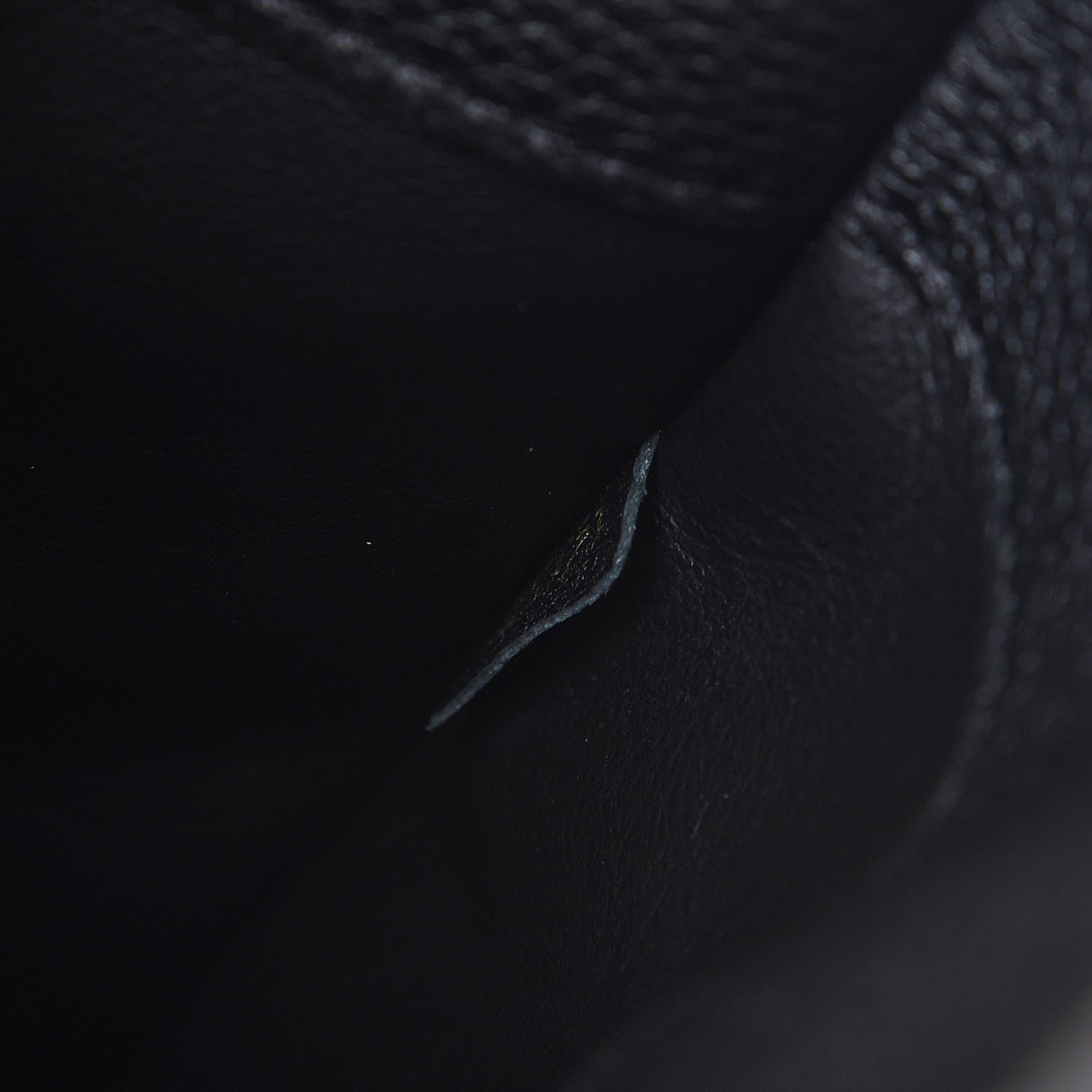 Louis Vuitton Taurillon City Steamer MM Black 7 of 7