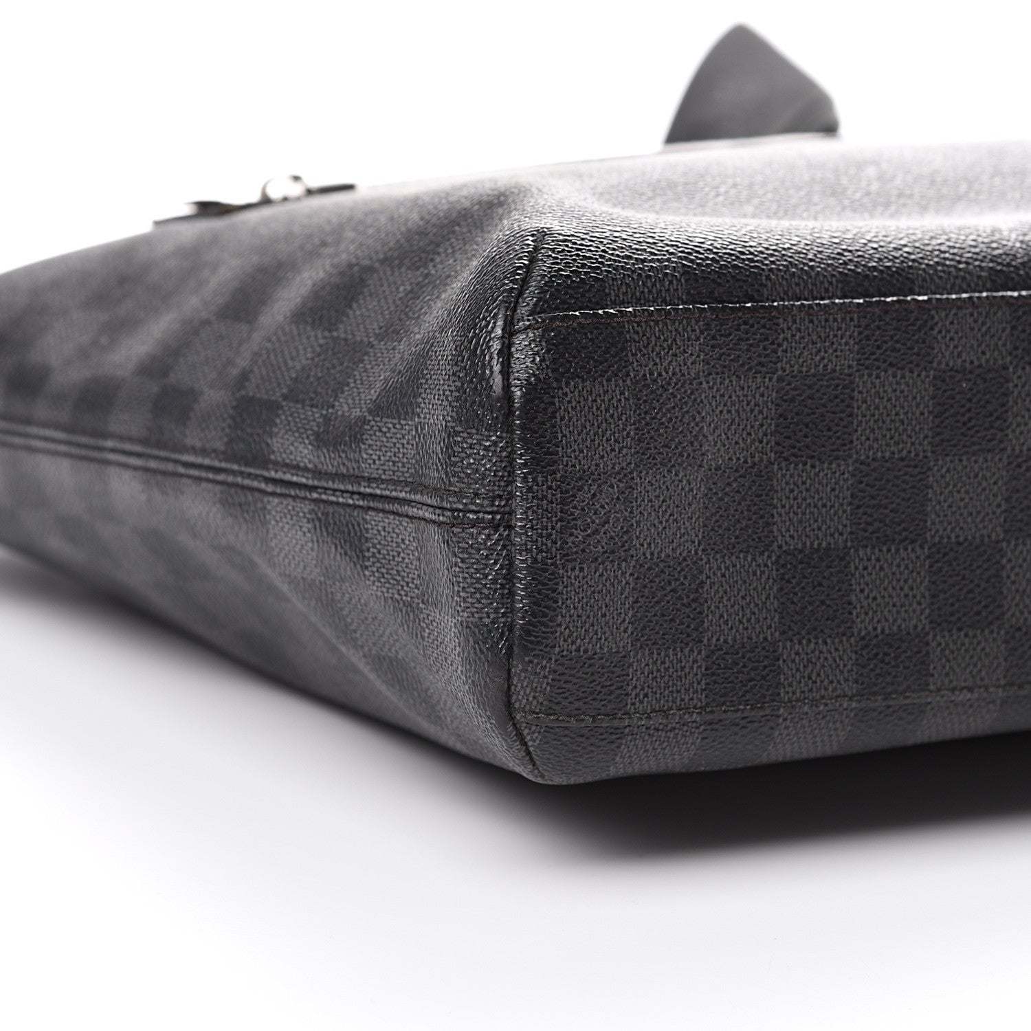Louis Vuitton Damier Graphite Mick MM 9 of 11