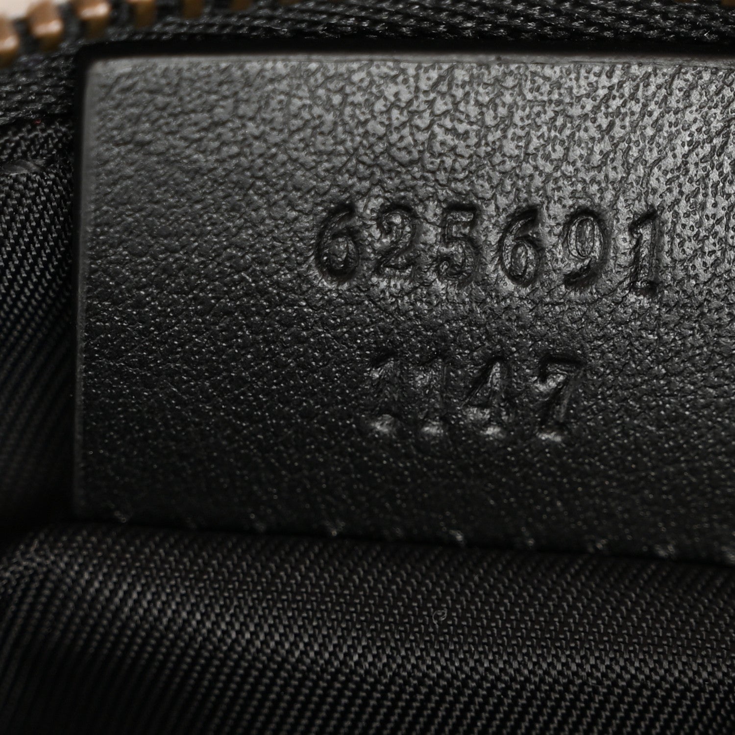 Gucci Calfskin Matelasse GG Marmont Key Pouch Black 7 of 8