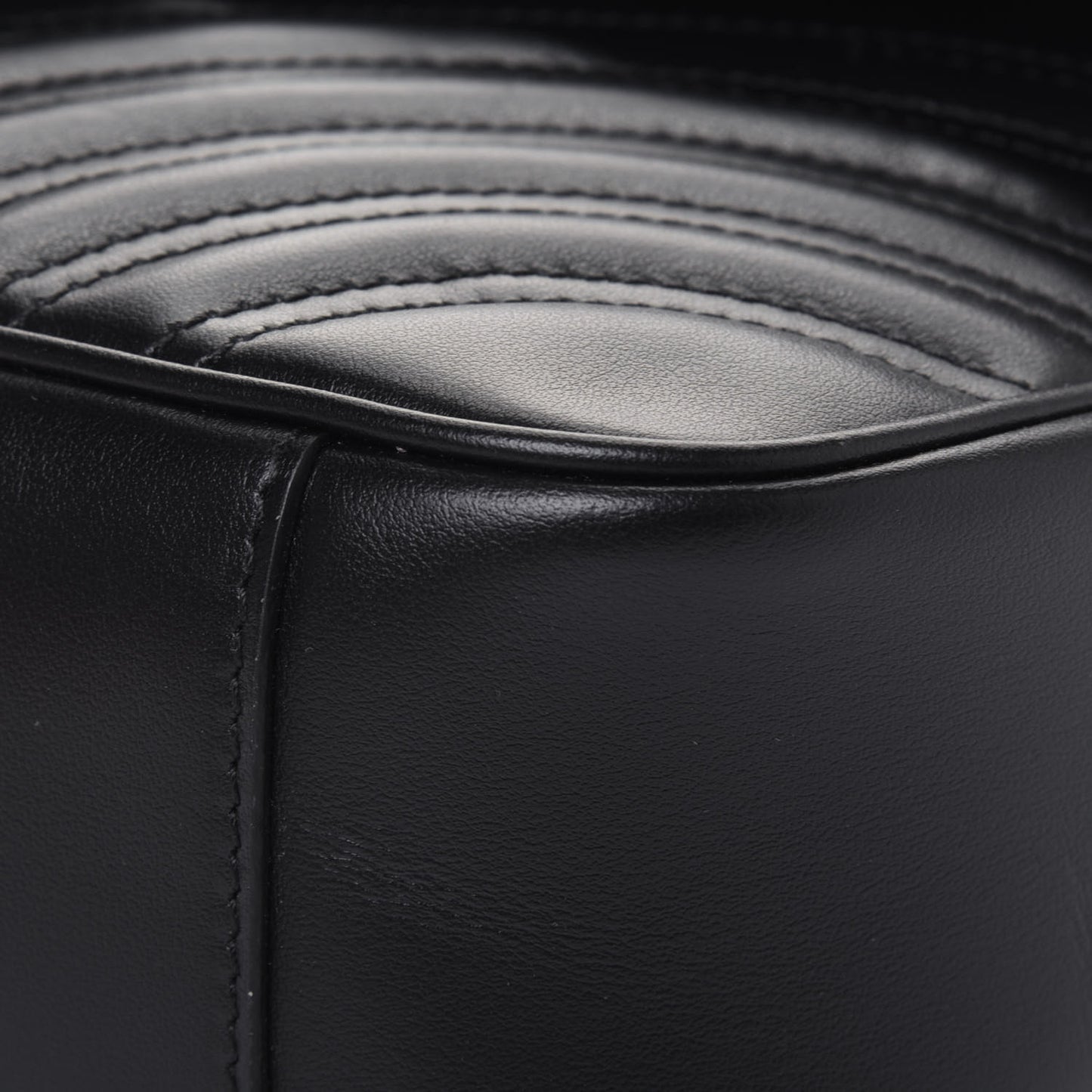 Calfskin Matelasse Small GG Marmont Shoulder Bag Black