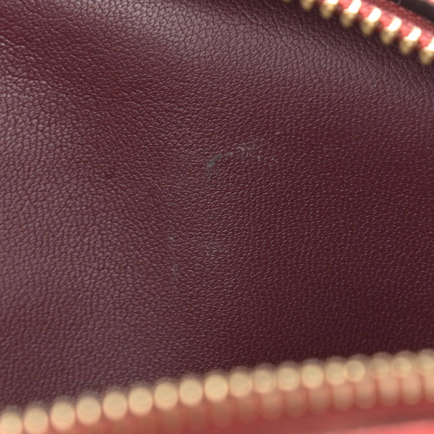 Calfskin Crocodile Embossed Eden Round Red