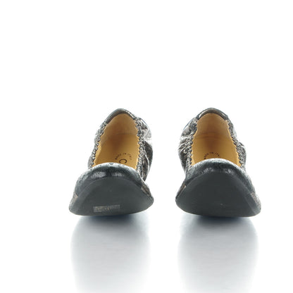 Chanel Metallic Crackled Calfskin Cap Toe Ballerina Flats 42 Dark Brown Black 2 of 7