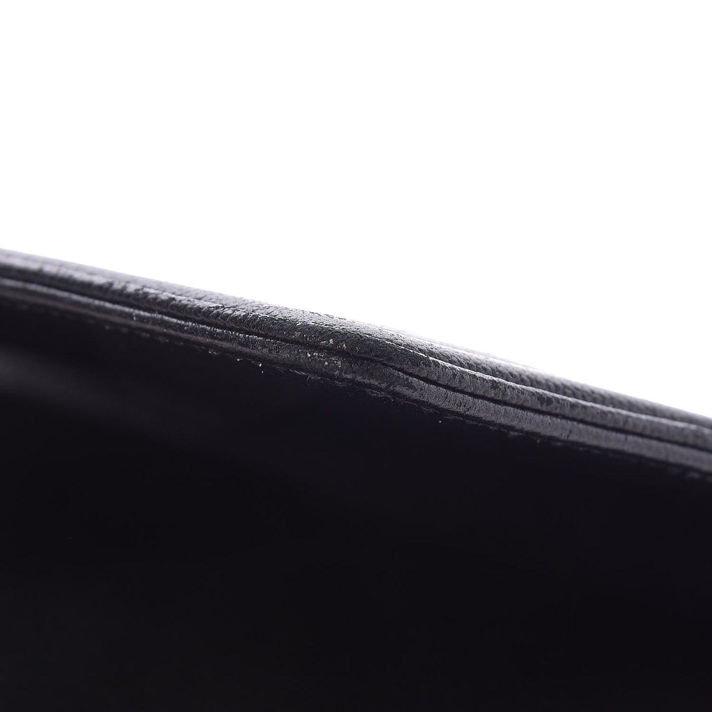Caviar Quilted Medium Boy Flap So Black