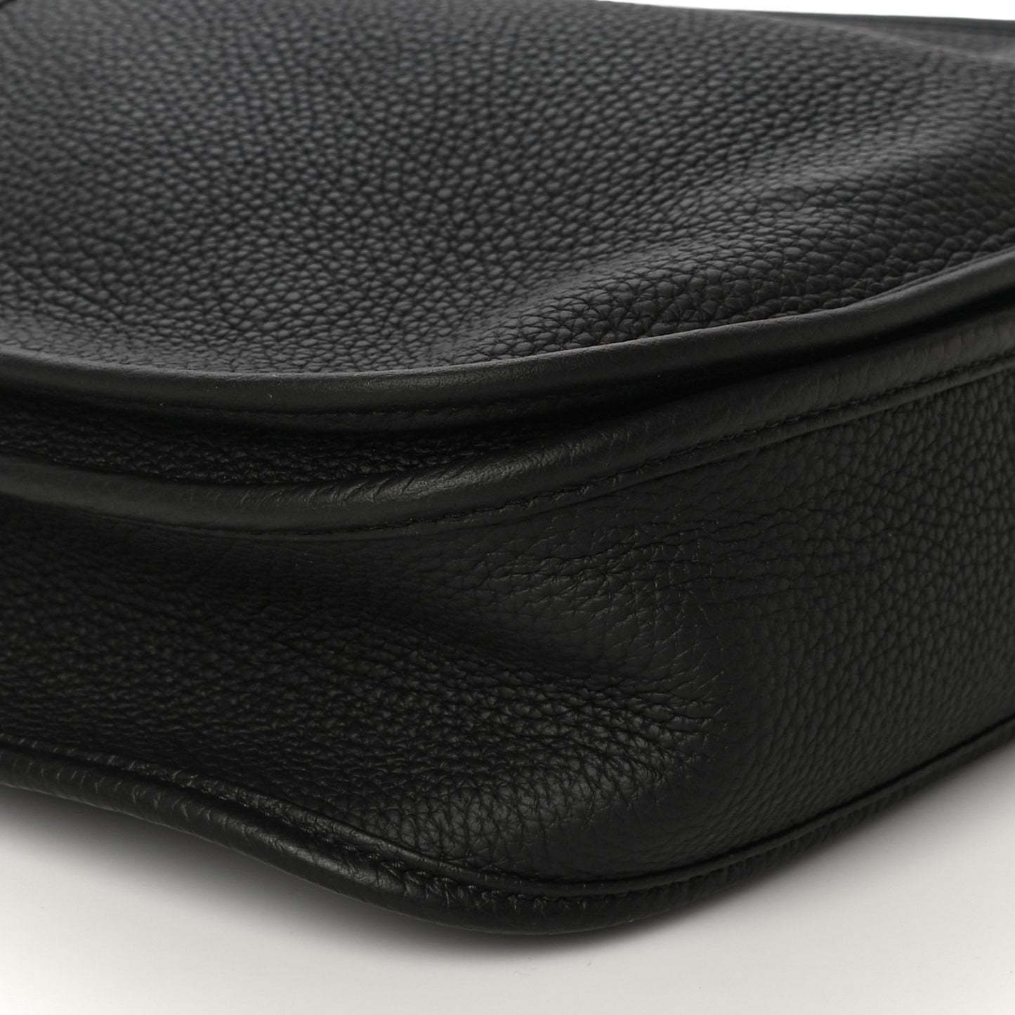 Taurillon Clemence Evelyne III PM Black