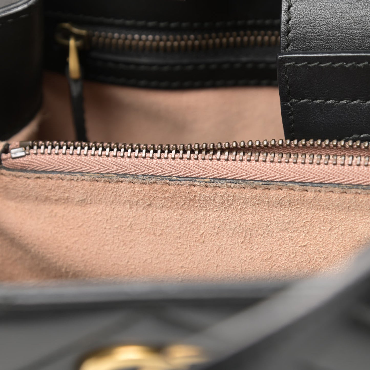Calfskin Matelasse Small GG Marmont Tote Black