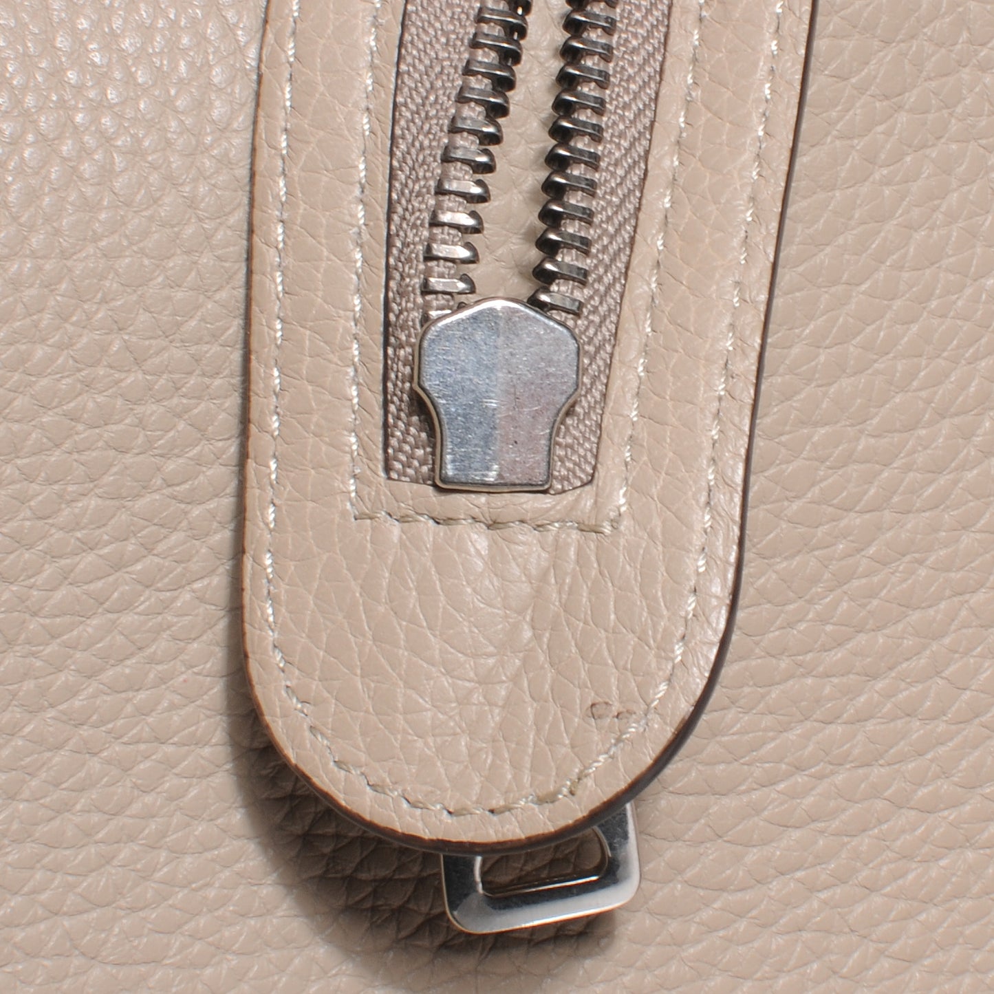 Calfskin Suede Large Trapeze Dune