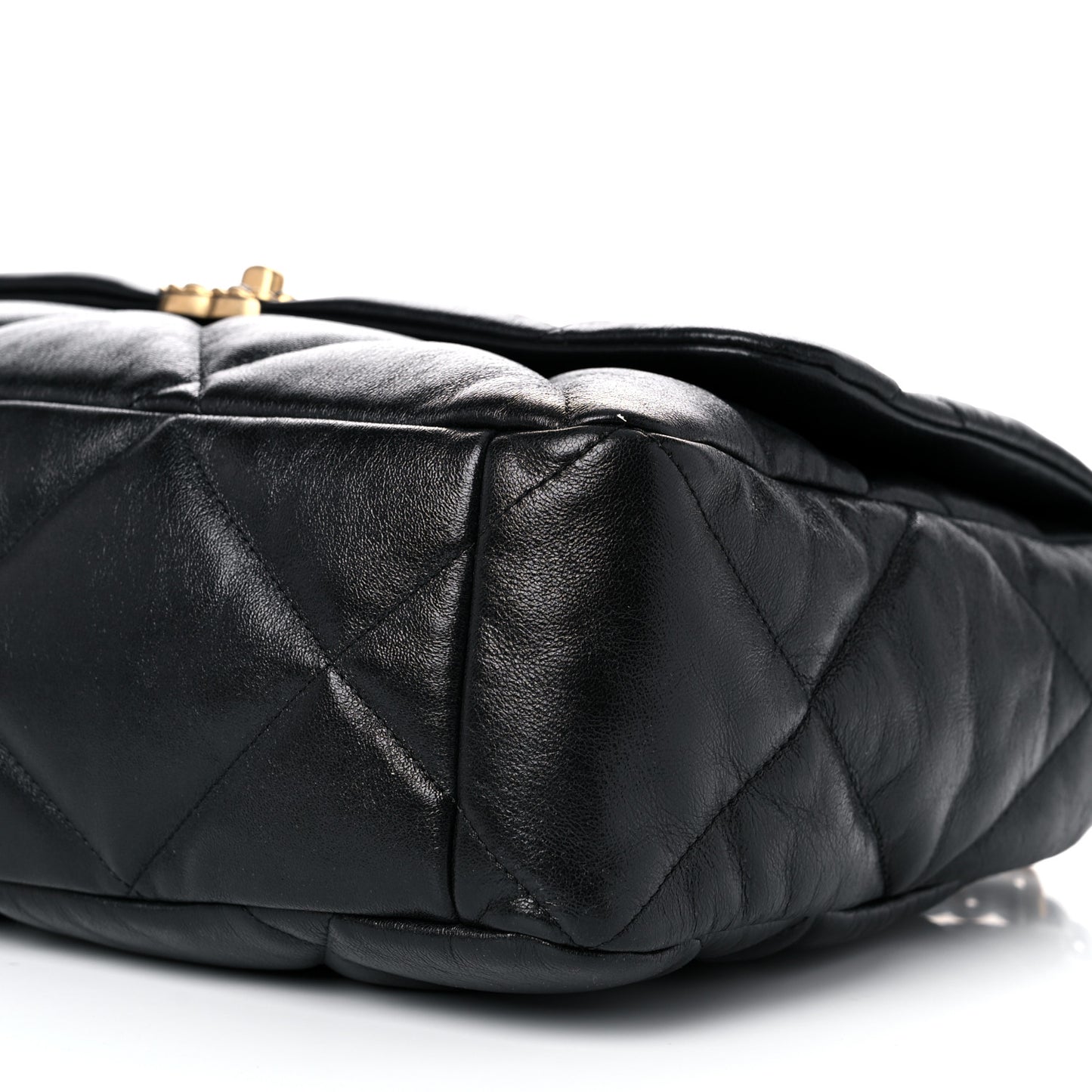 Lambskin Quilted Maxi Chanel 19 Flap Black