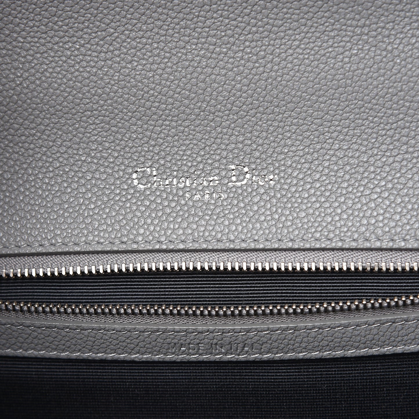Grained Calfskin Medium Diorama Flap Bag Gris