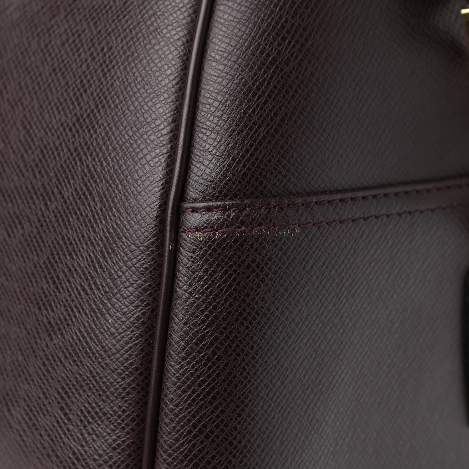 Louis Vuitton Taiga Kendall GM Acajou 12 of 15