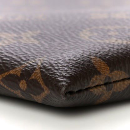Louis Vuitton Monogram Discovery Pochette GM 10 of 10