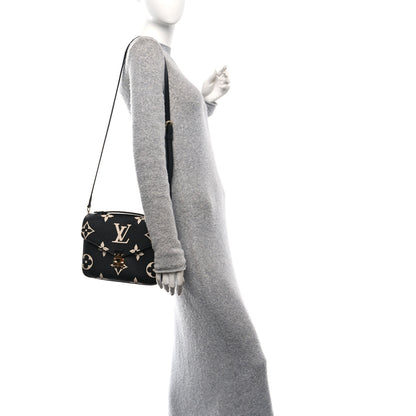Louis Vuitton Empreinte Monogram Giant Pochette Metis Black Beige 2 of 9