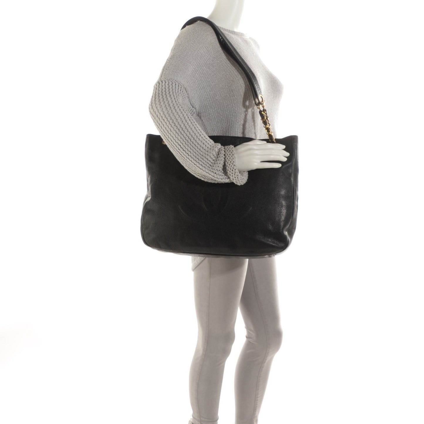 Caviar CC Shoulder Bag Black