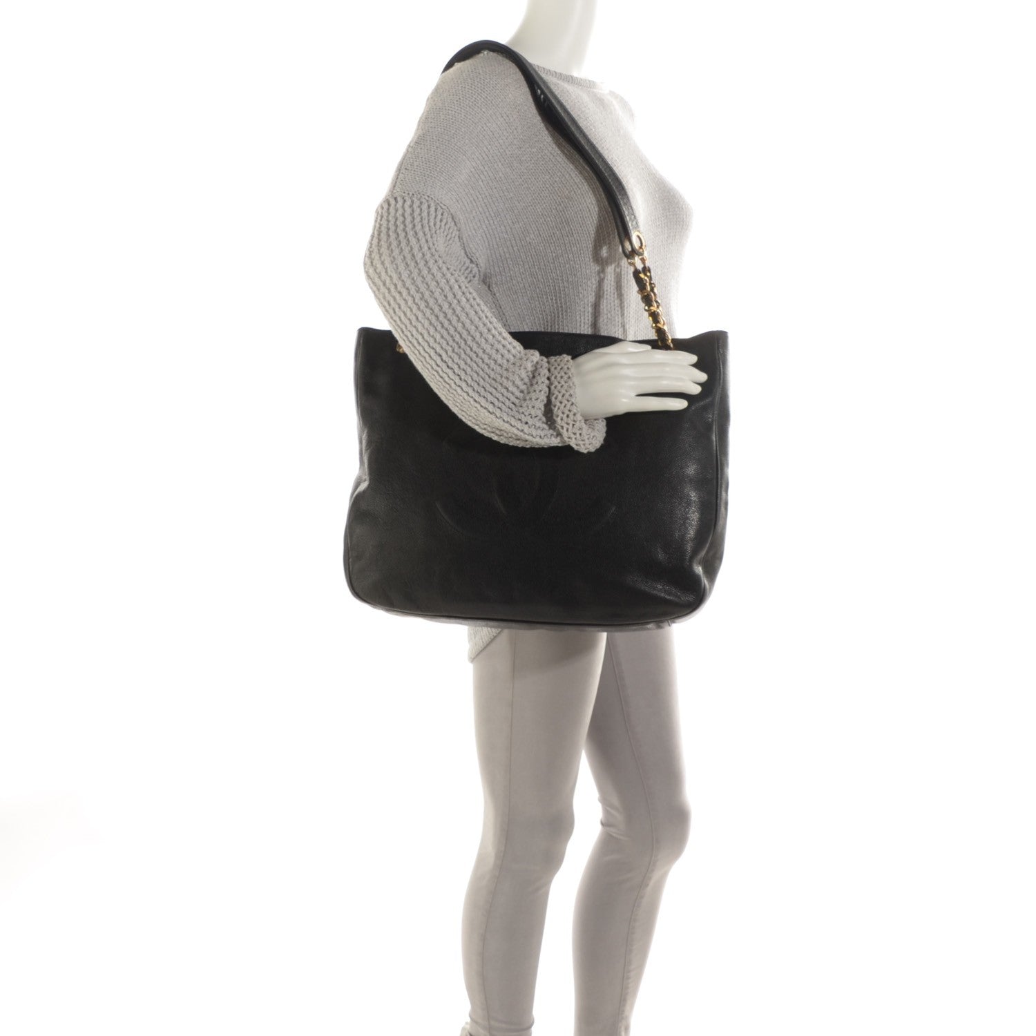 Chanel Caviar CC Shoulder Bag Black 2 of 8