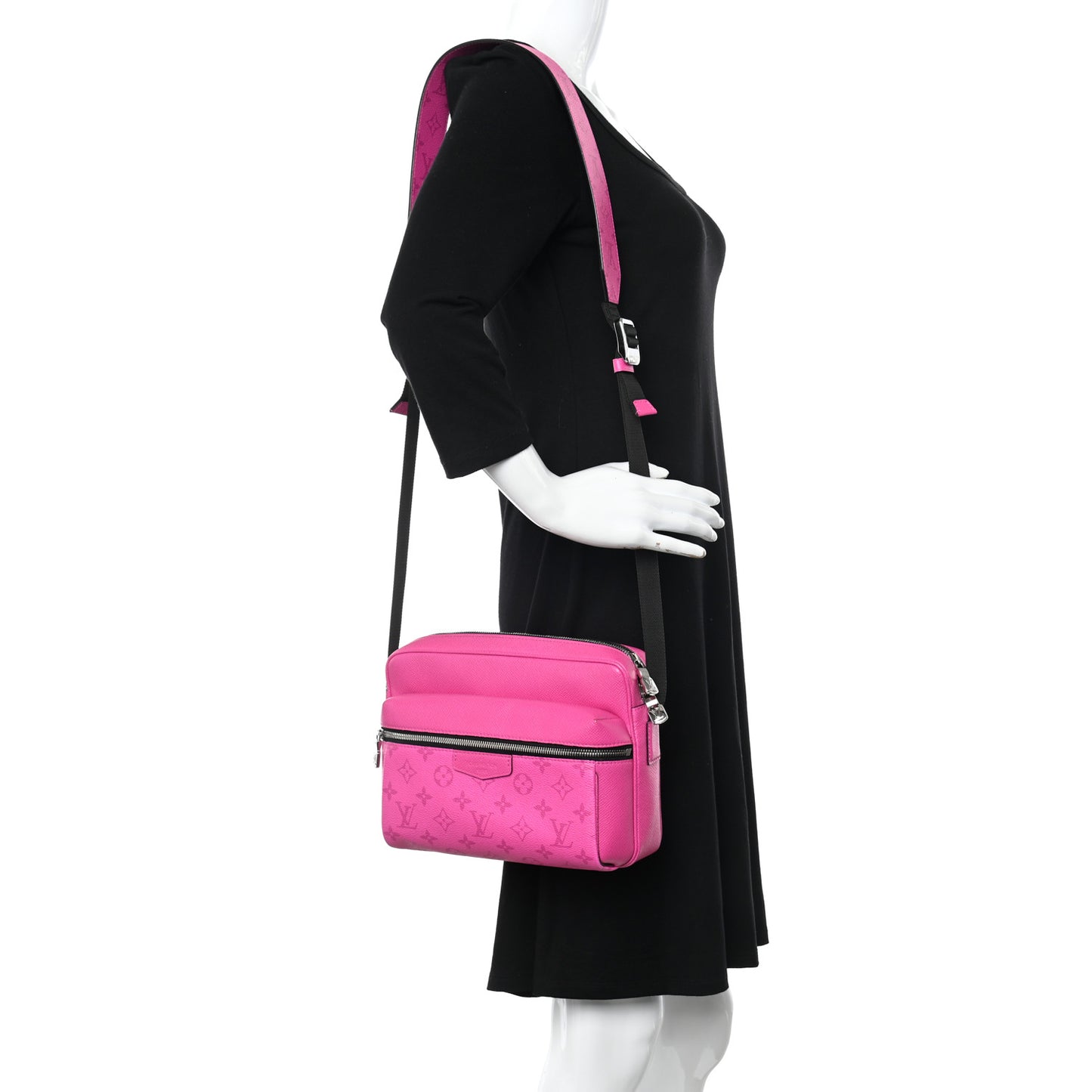 Taigarama Outdoor Messenger Fuchsia