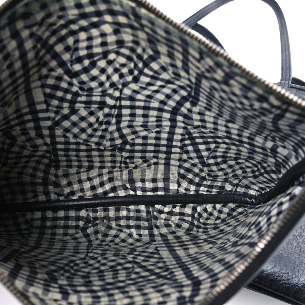 MCM Visetos Medium Liz Reversible Shopper Tote Black 10 of 21