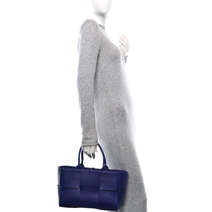 Bottega Veneta Nappa Maxi Intrecciato Small Arco Tote Unicorn 2 of 11