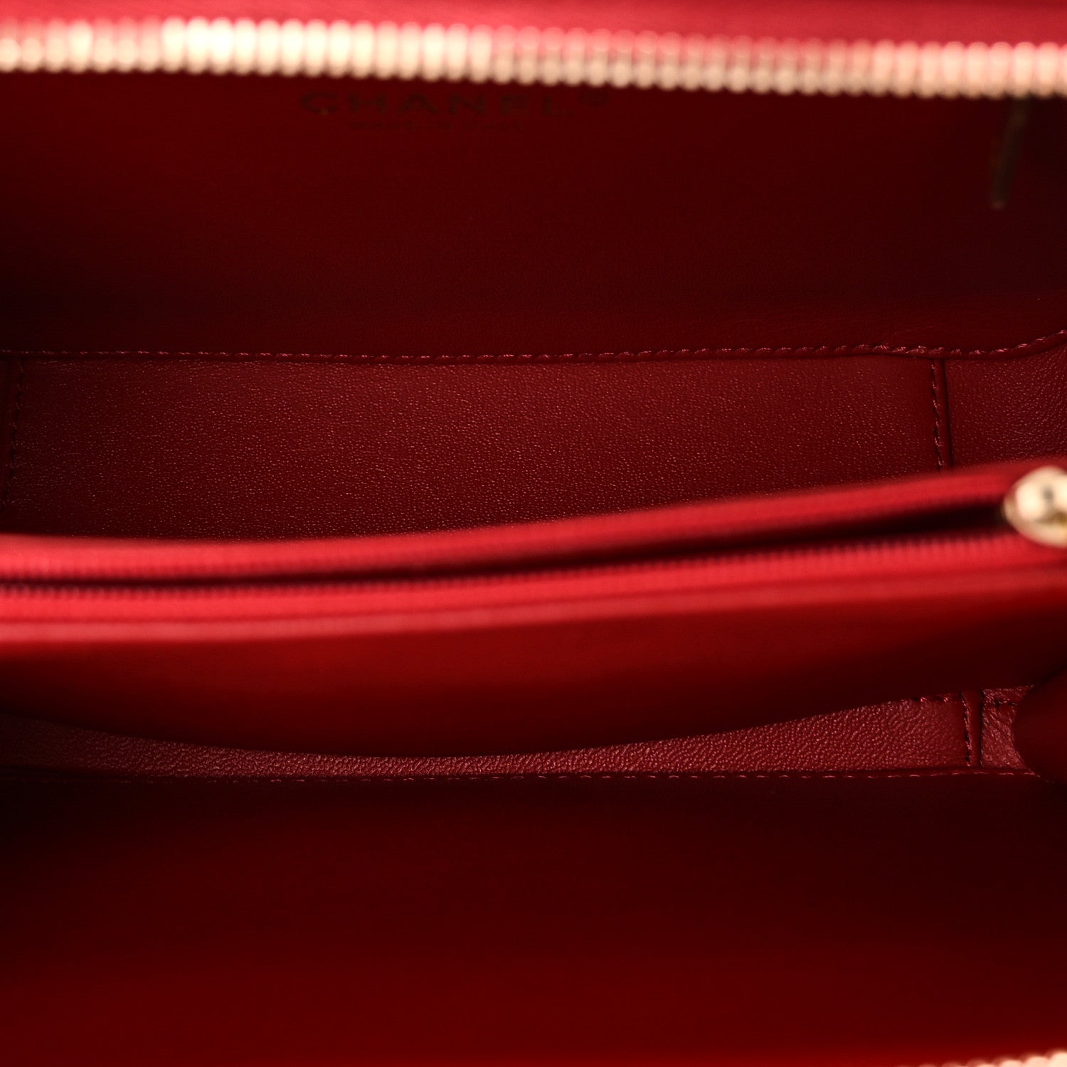 Chanel Caviar Quilted Medium CC Filigree Vanity Case Red 5 of 10